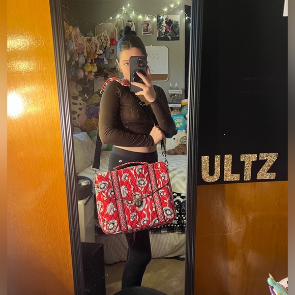 Vera Bradley Deco Daisy Messenger/Laptop Bag - Picture 14 of 16